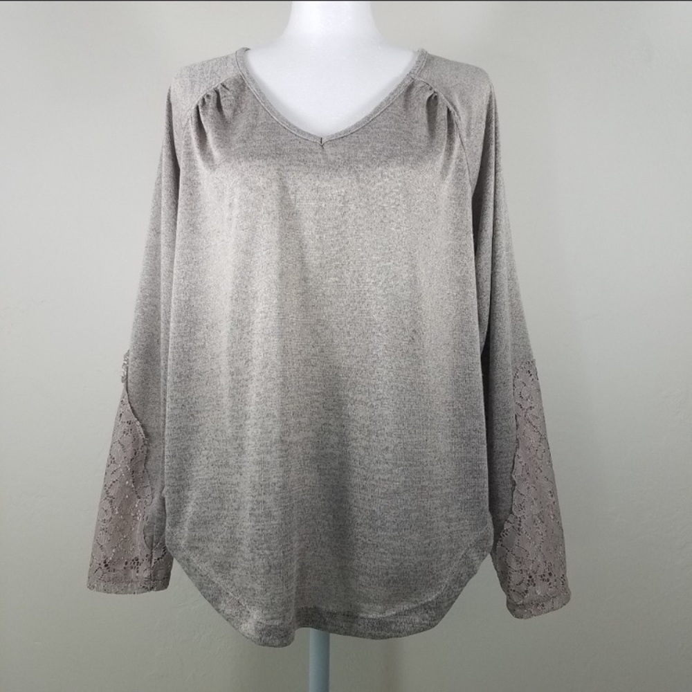 One World Long Sleeve Lace Top Size M